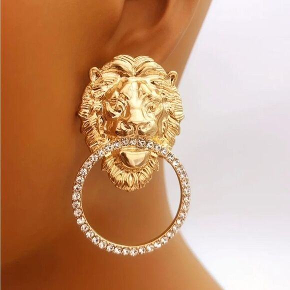 RHINESTONE LION FACE DOORKNOCKER GOLD DROP EARRINGS - Picture 1 of 4